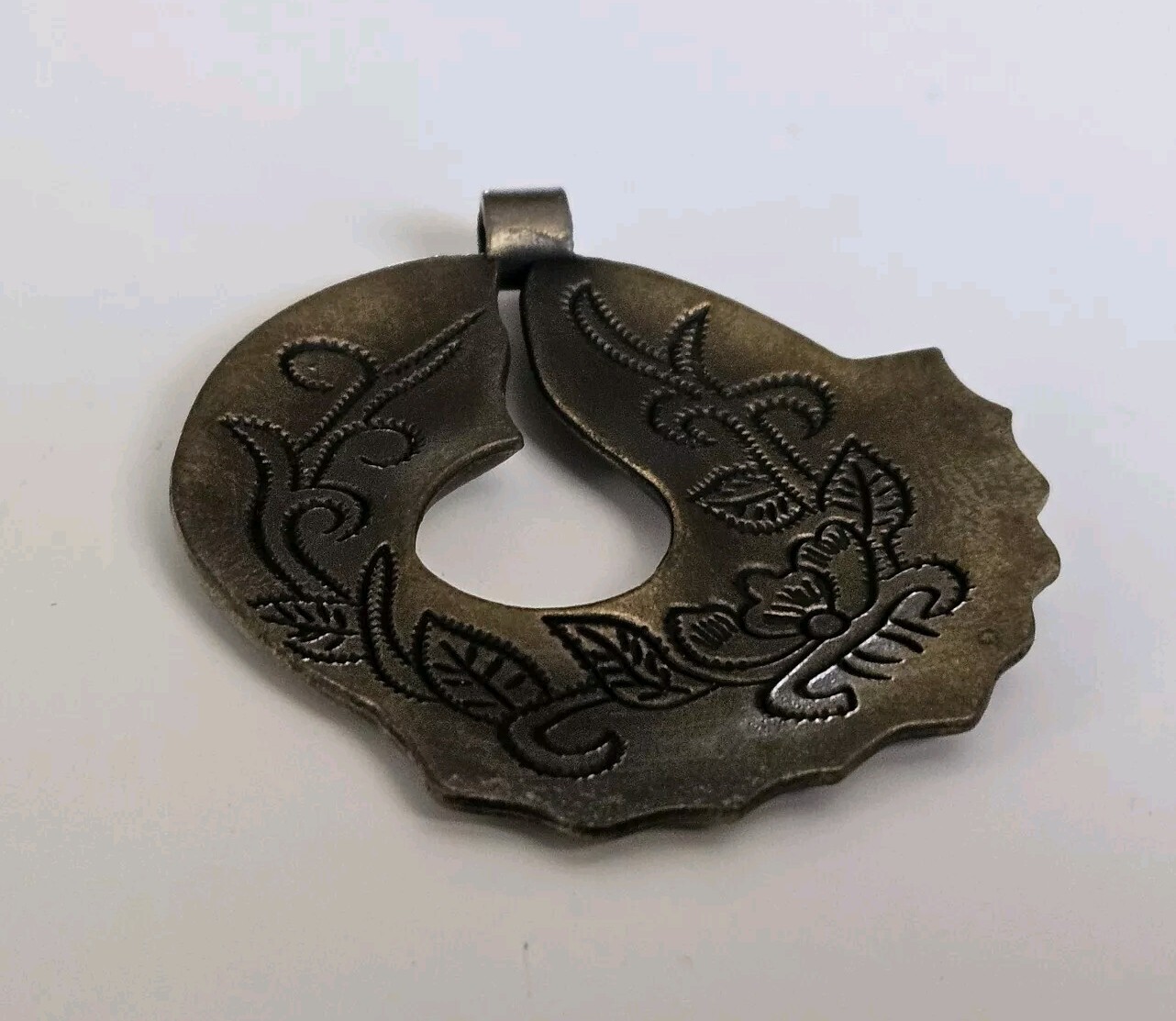 Vtg Bronze Color Fish Pendant For Necklace Luck 2″