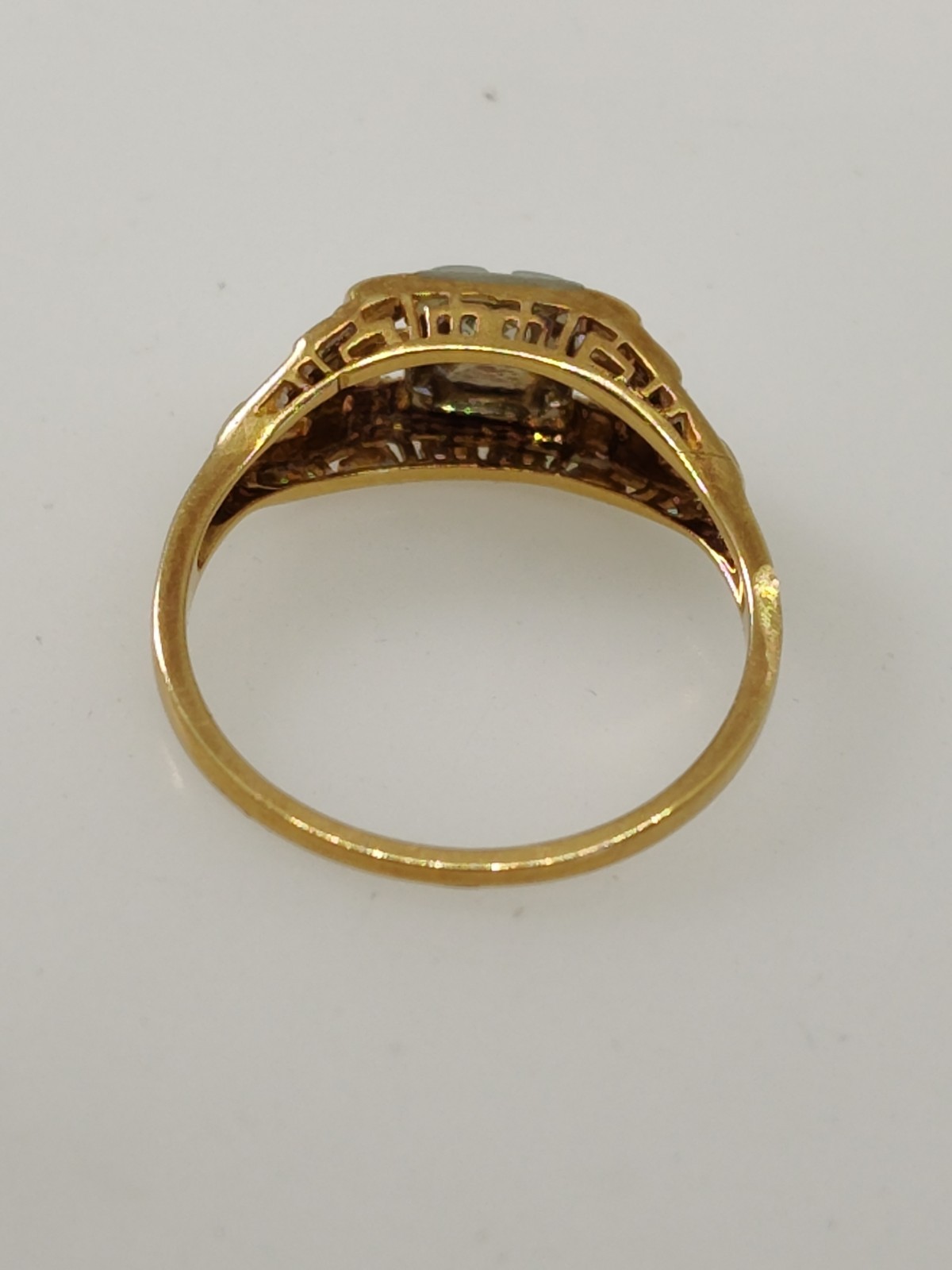 Vintage or Antique 14K Gold & Diamond Estate Art Deco Design Ring Size 7.5