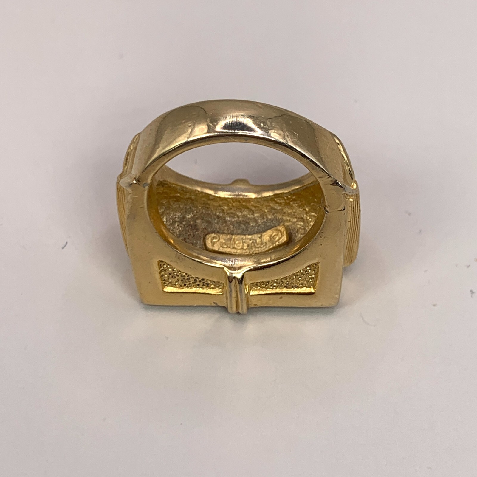 POLCINI Ring Vintage Enamel Heart Cocktail Costume Brushed Metal Gold Tone