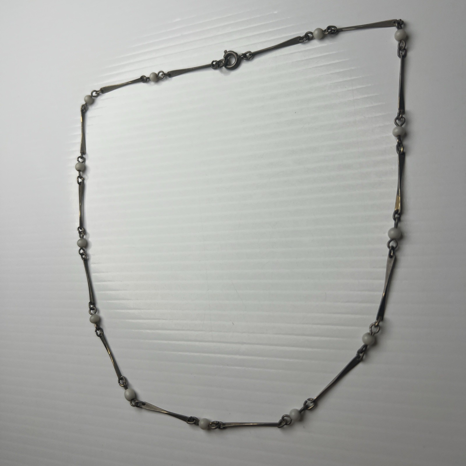 Vintage Twisted Bar Link Necklace Boho White Glass Beaded Silver Tone 20″