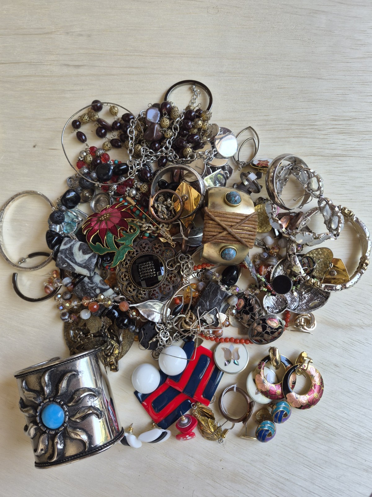 Bulk Costume Jewelry Junk Scrap Crafting 2 Lb Mixed Vintage & Contemporary Reuse