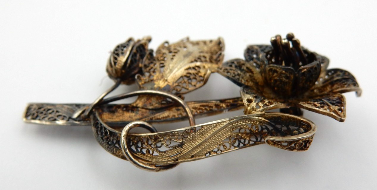 ANTIQUE VICTORIAN ERA FANCY STERLING SILVER FILIGREE FLOWER BROOCH PIN 7.3 GRAMS