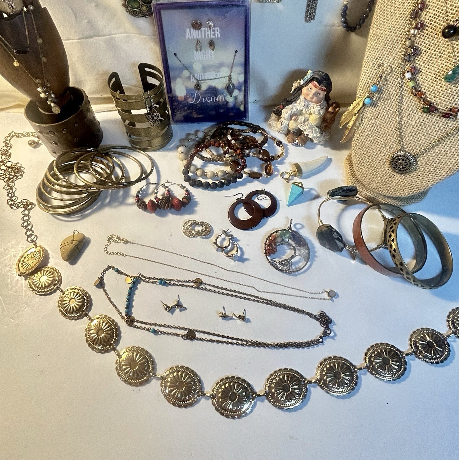 Southwestern/Boho/Gold-tone Jewelry Lot 85+ Piece, Vintage/Modern/Estate
