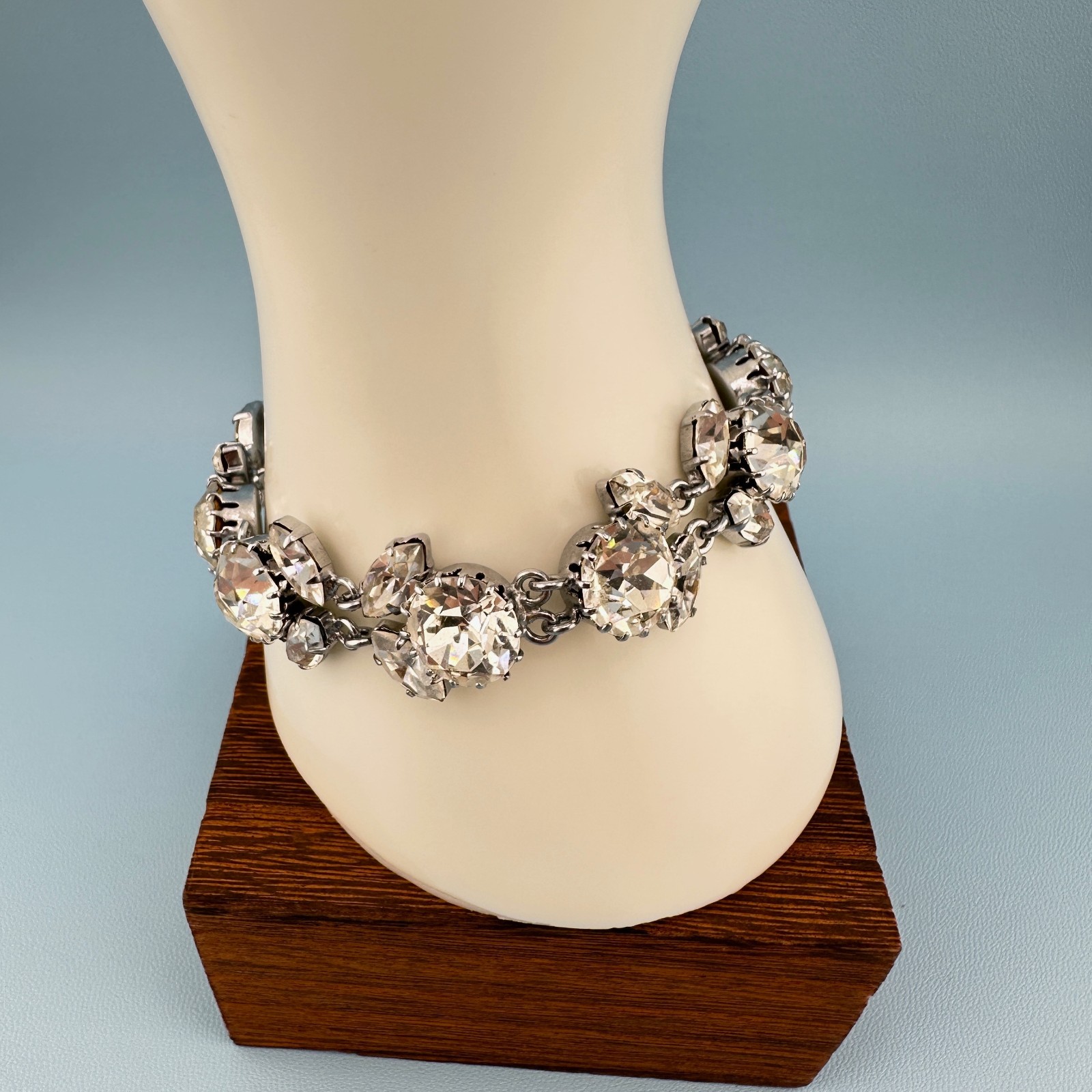 Vintage Austria Crystal Bracelet LG Dentelle Prong Set Silver Tone Safety Chain