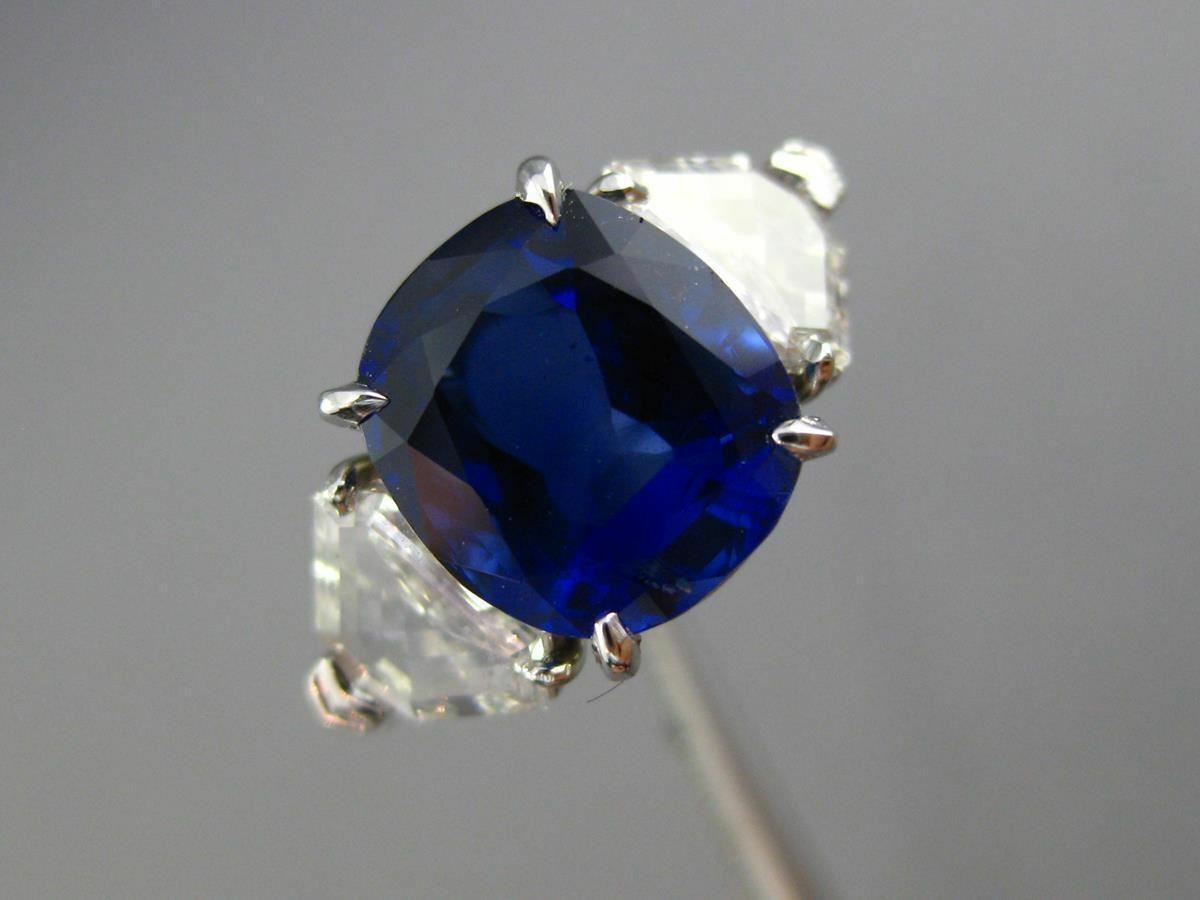 LARGE CERTIFIED 5.35CT DIAMOND & SAPPHIRE NONE HEATED PLATINUM ENGAGEMENT RING