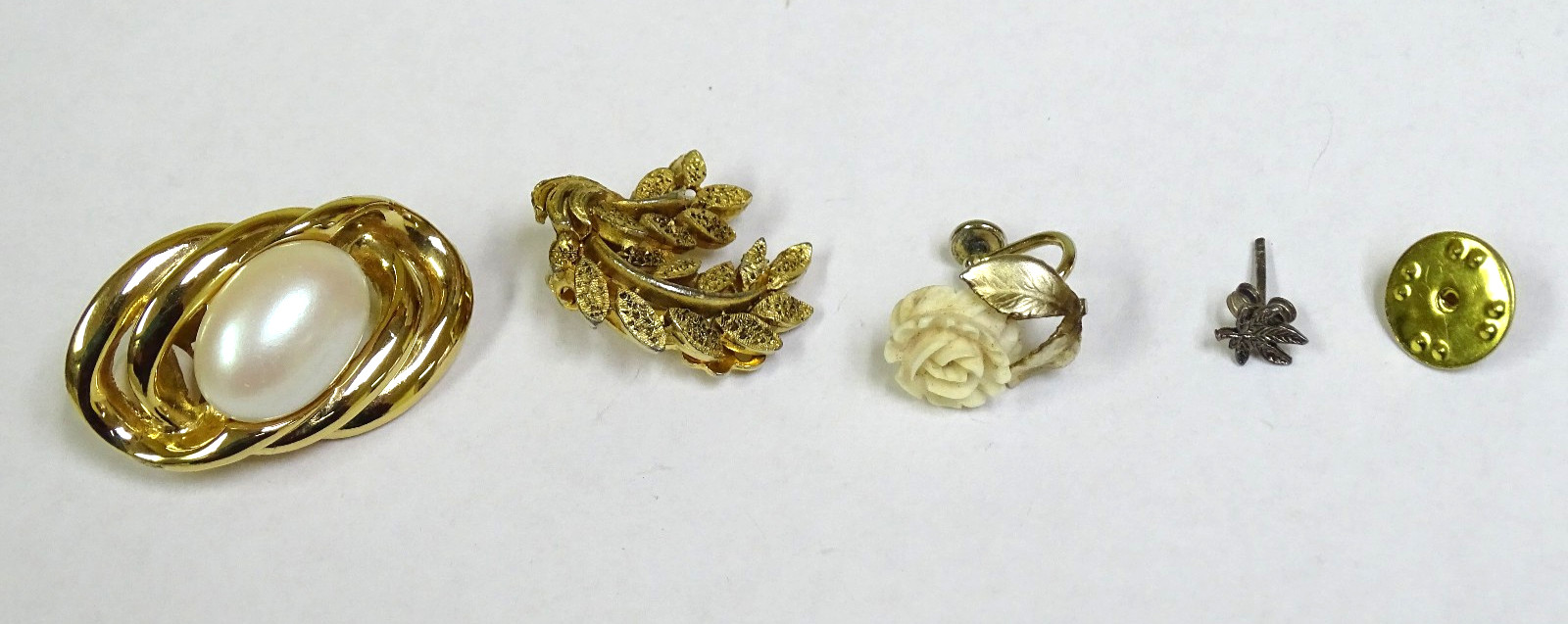 Untested Assorted Costume Jewelry / 254209