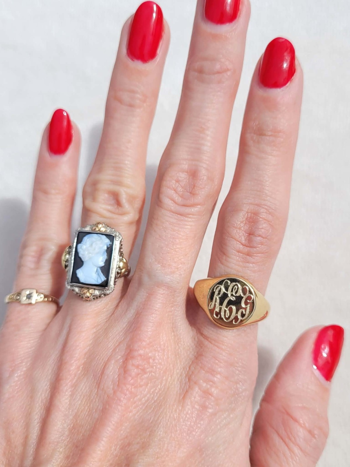 Vintage “REG” Monogram Script Signet Gold Plated Ring Sz 9