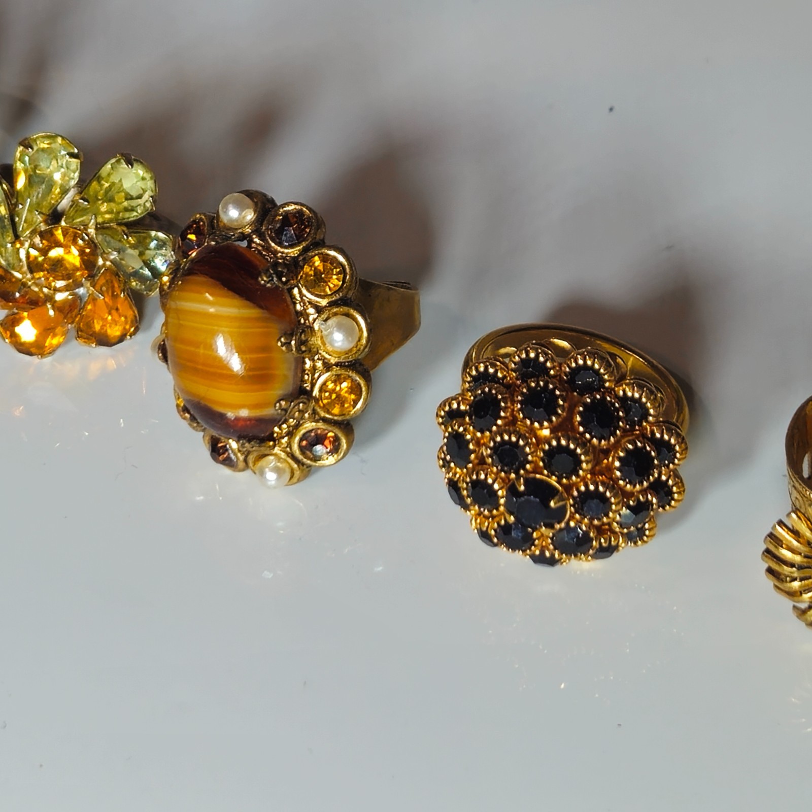 Vintage 6 Pc Assorted Judy lee &Unsigned Ring Lot Jewelry Mixed Styles and Sizes