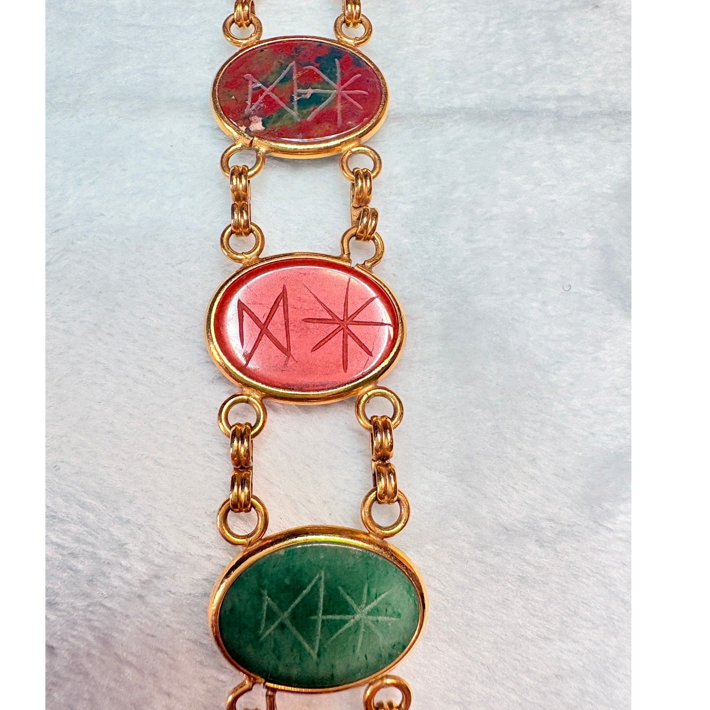 Vintage Hand‑Carved Natural Stone Scarab Bracelet, Egyptian Revival, Collectible
