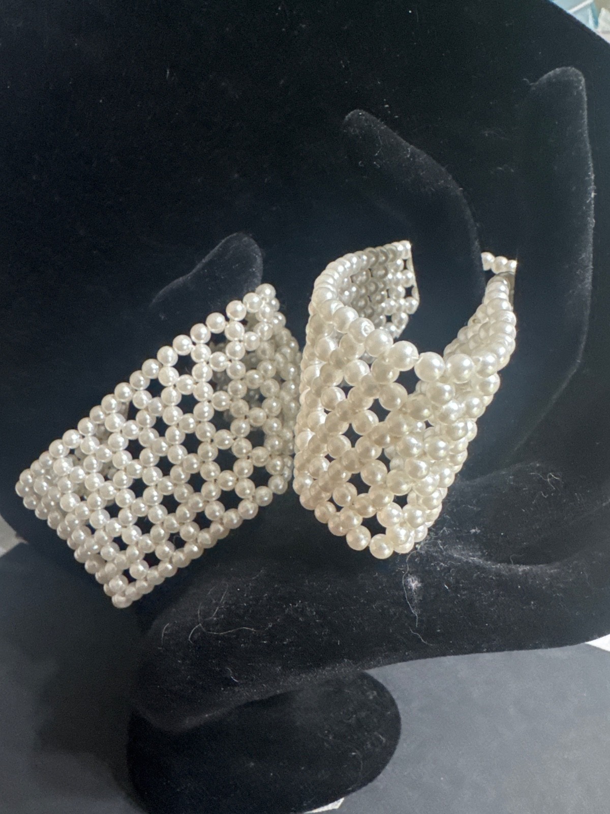 3.163 Vintage bracelet, pearl cuff