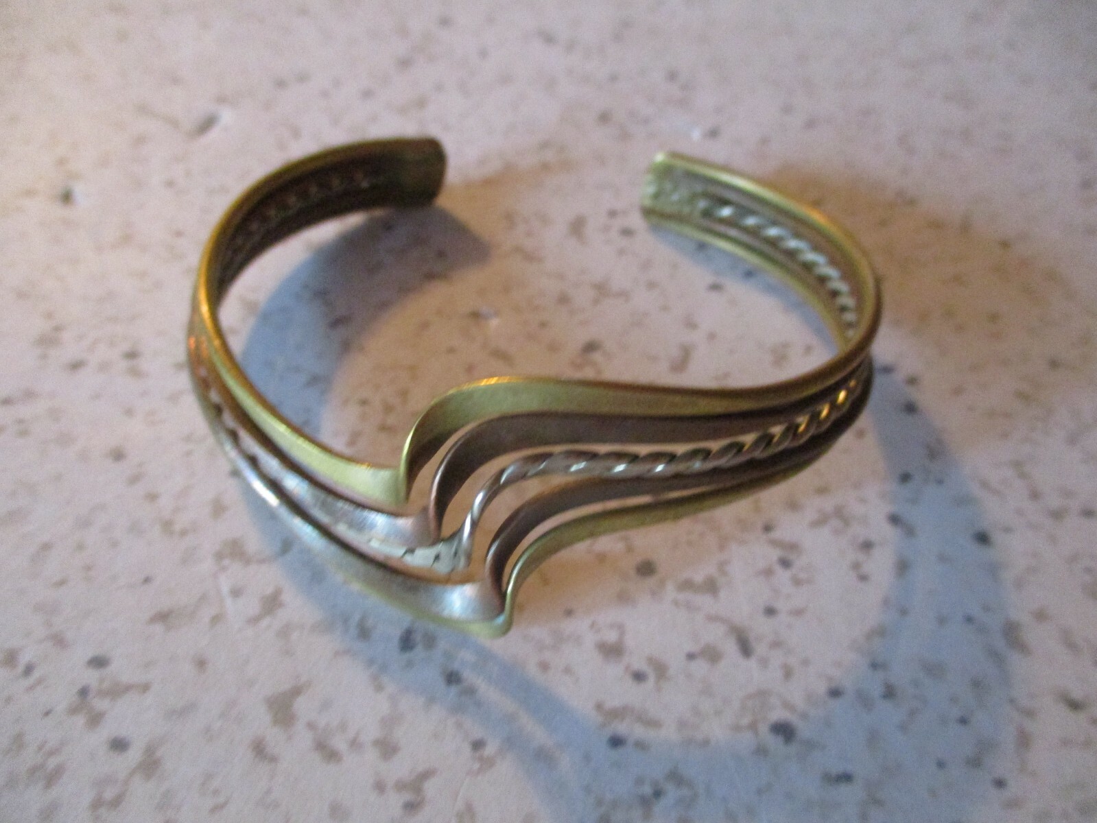 VINTAGE, CUFF BRACELET, COPPER, BRASS, TWISTED SILVERTONE, WAVE DESIGN, 2.25″ D