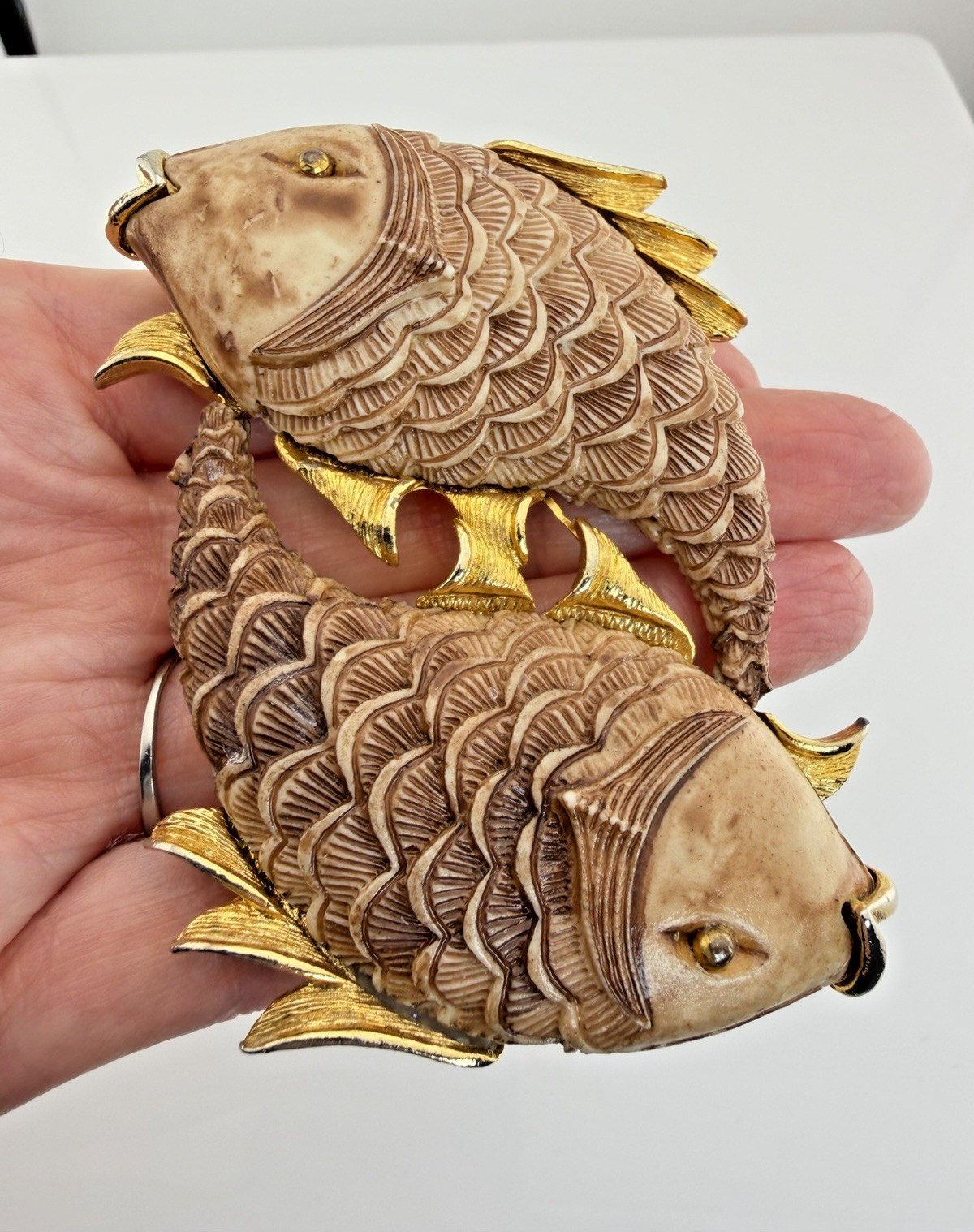 Vintage Razza Double Fish Necklace Carved Resin Faux Bone Gold Tone Large Pisces
