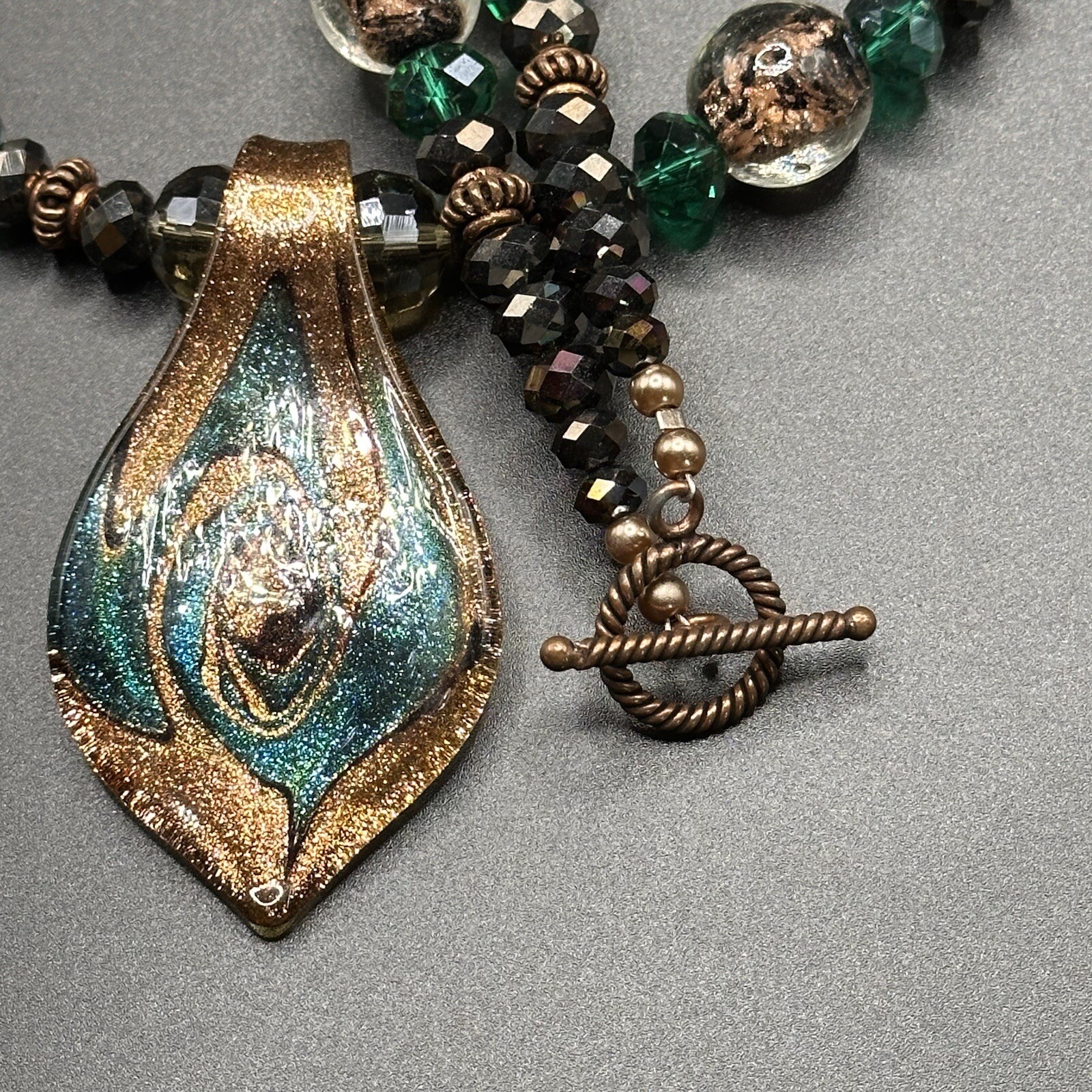 Stunning Necklace Glass Pendant Necklace & Earrings Art Foil Green Copper