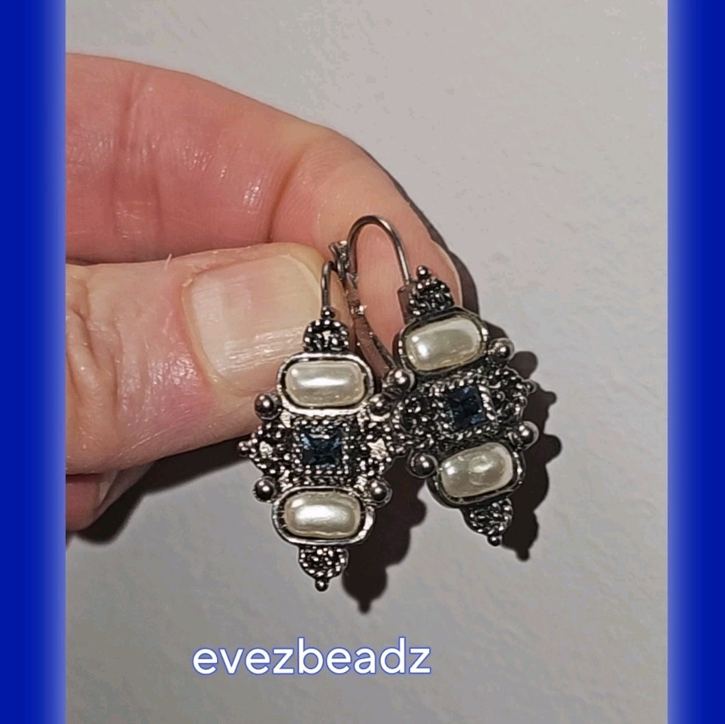 EvezBeadz Vintage Berebi Elegant Pierced Earrings Blue Crystal & Faux Pearls