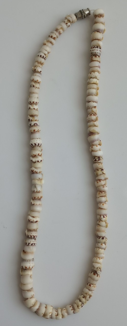 TIGER PUKA SHELL Necklace Vtg Hawaiian Barrel Clasp surfer 6-7mm, 16.75″, 30g