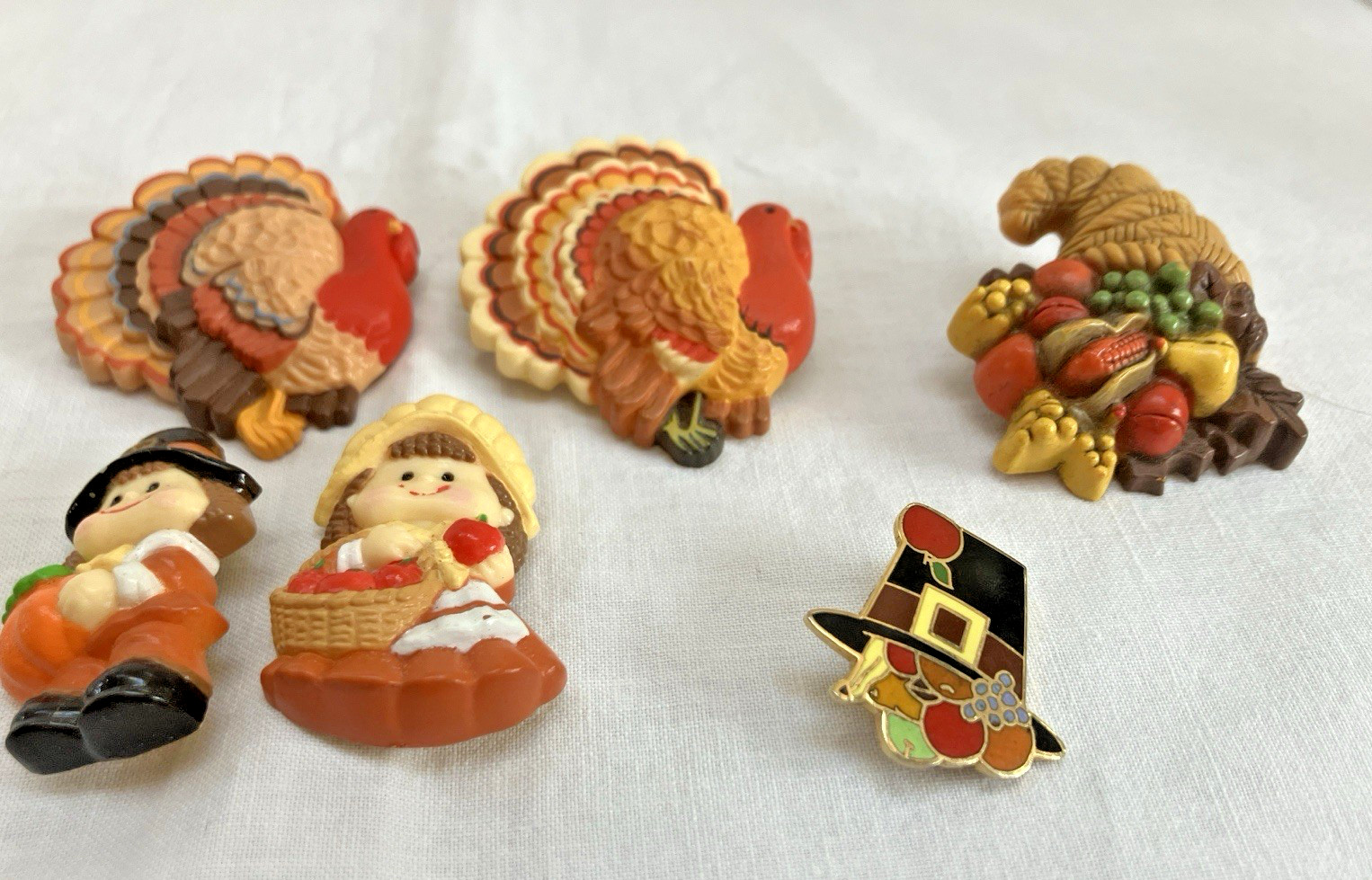 Fall Thanksgiving Jewelry Vtg 1980s Lot Of 6 Pins Turkeys Pilgrims Cornucopia