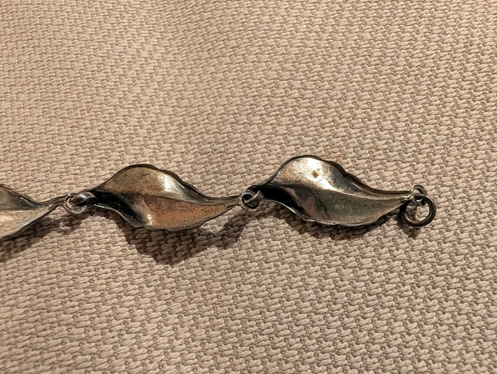 VINTAGE DANECRAFT STERLING SILVER LEAF NECKLACE, 16 GRAMS, SCRAP OR REPAIR