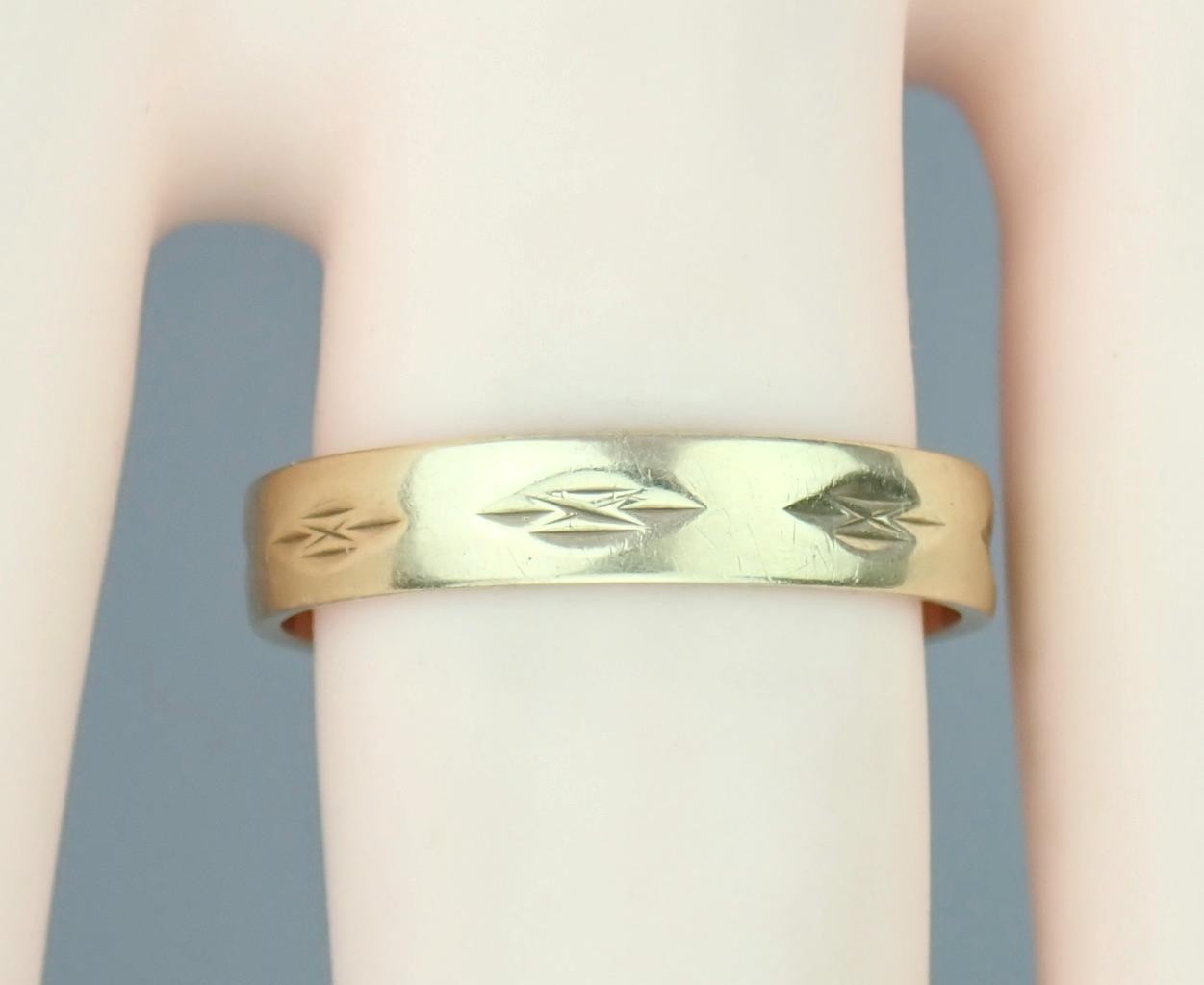 Super Vintage 1980s Solid 9K Gold 3.6mm Diamond Cross Wedding Band Ring 1984 6.5