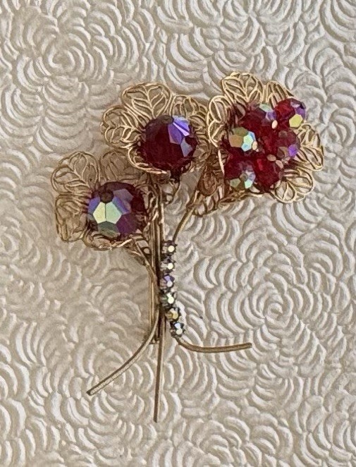 Vintage filigree flower gold tone metal