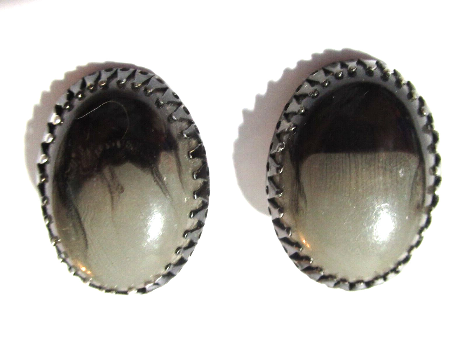 CLIP ON EARRINGS BLACK AND GRAY WITH ‘SMOKE’ EFFECT LUCITE HONG KONG