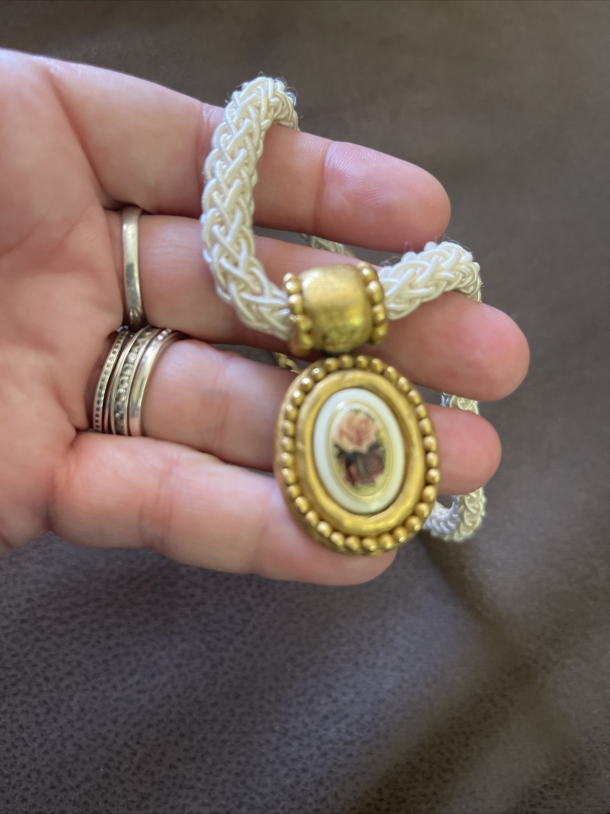 Vintage Signed EH Rope Necklace w ROSES Pendant PRETTY