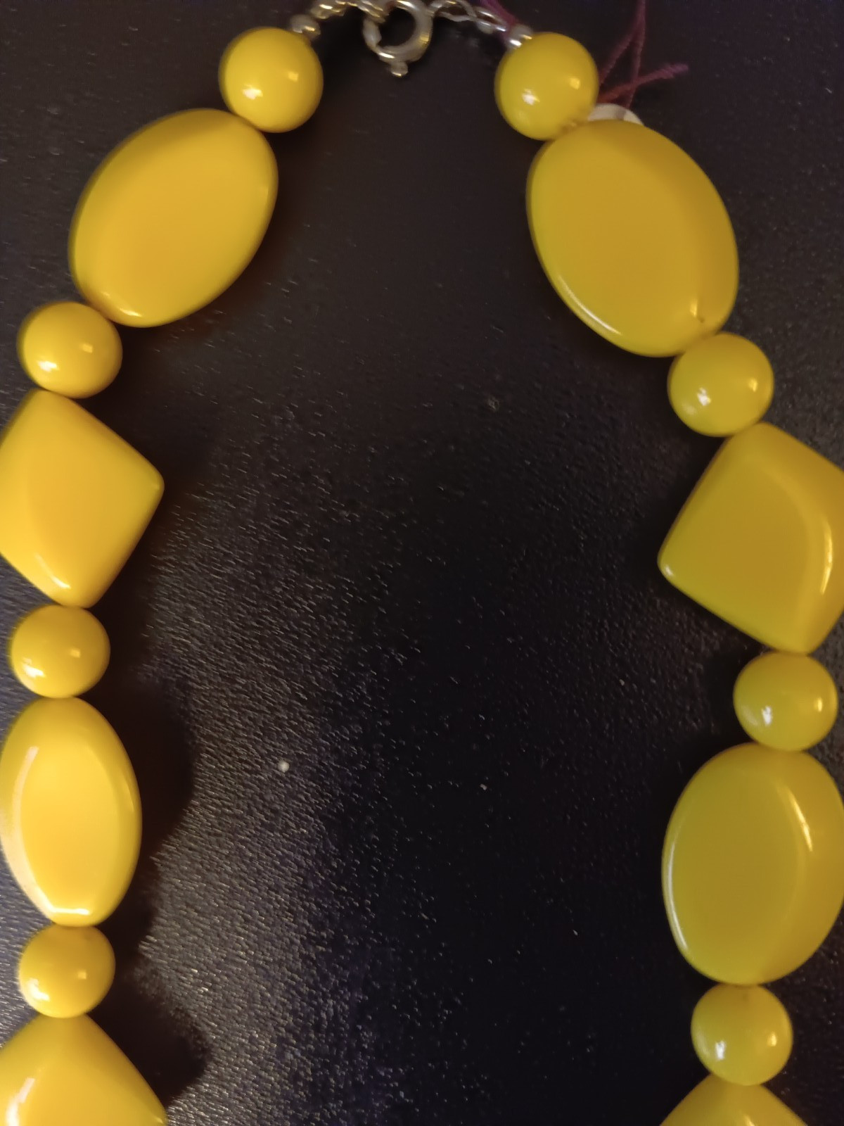 Vintage Yellow Offset Faceted Oval & Diamond Shape Plastic w/Round Bead Necklace