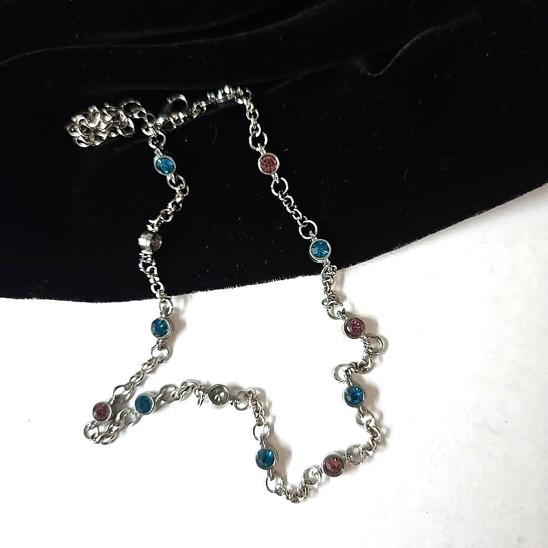 18″L 90s Silver Tone Blue Pink Glass Rhinestones Dainty Chain Choker Necklace