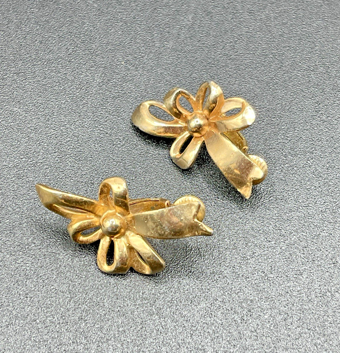 Vintage Gold Plated Ribbon Clip On Earrings Signed Maker’s Mark Is Unreadable