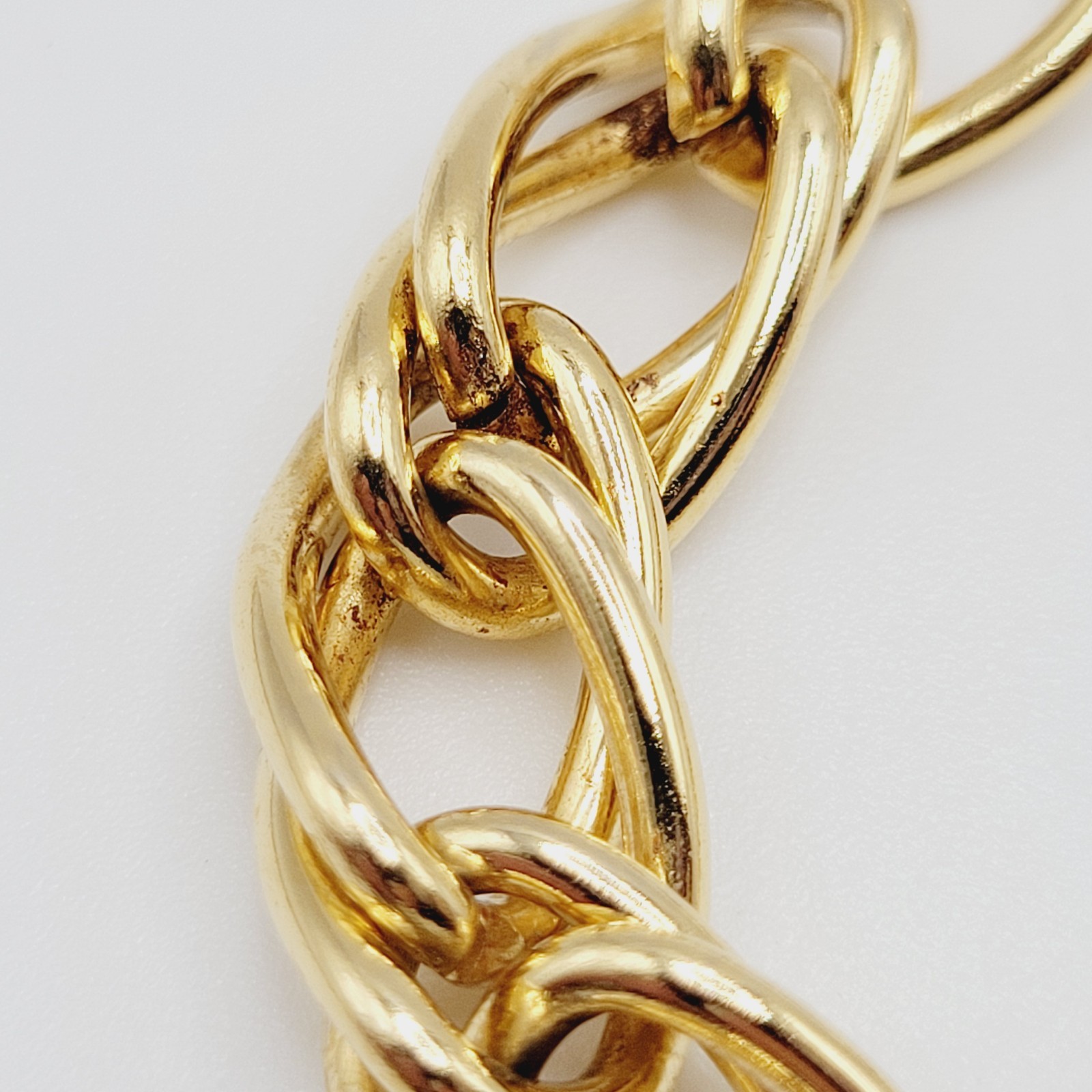 Fancy Oval Link Fancy Curb Shiny Gold Tone Vintage Chain Bracelet 7.25 Inch
