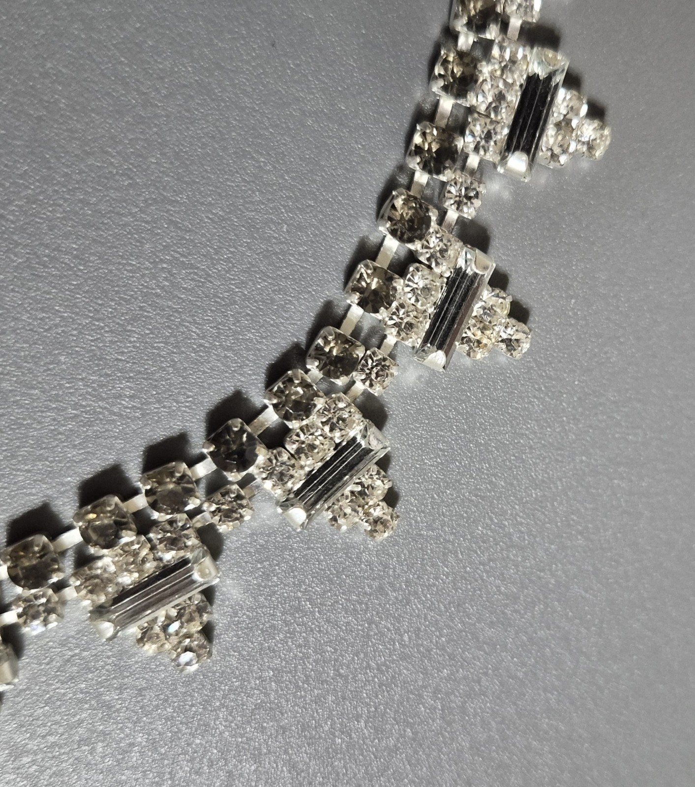 Vintage Deco Revival Necklace – Gray Clear Rhinestone – Silver Tone 16”