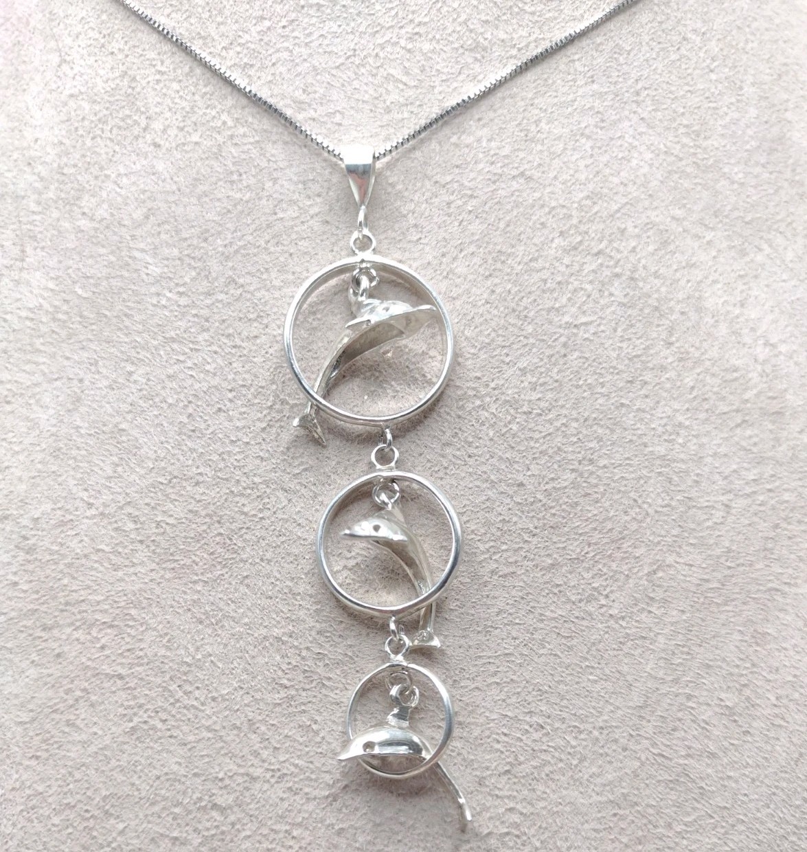 Sterling Silver Box Chain 18″ Necklace NC Jumping Dolphins Pendant 6.4g 0.8mm