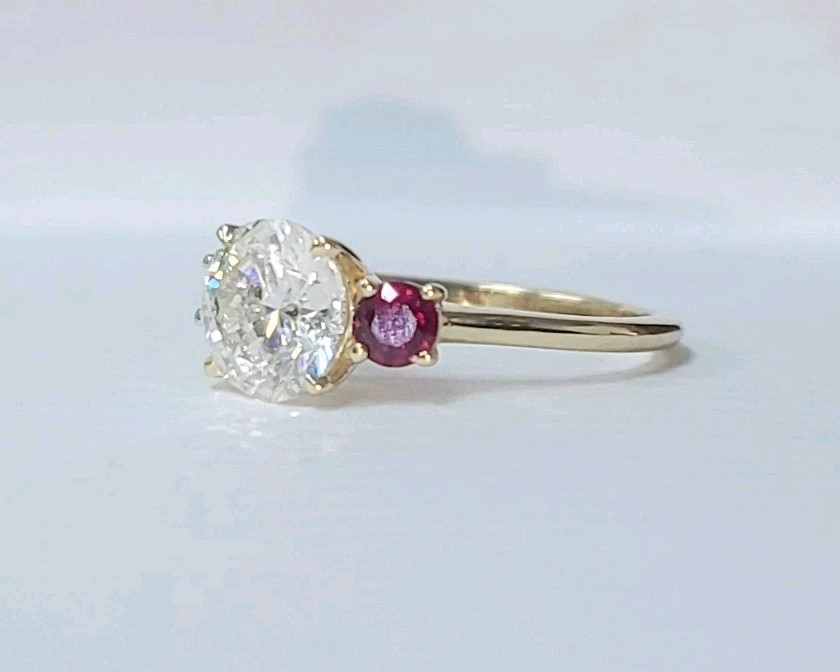 14K Yellow Gold Engagement Three Stone Ring 1.64CT.Natural Round Cut Diamond