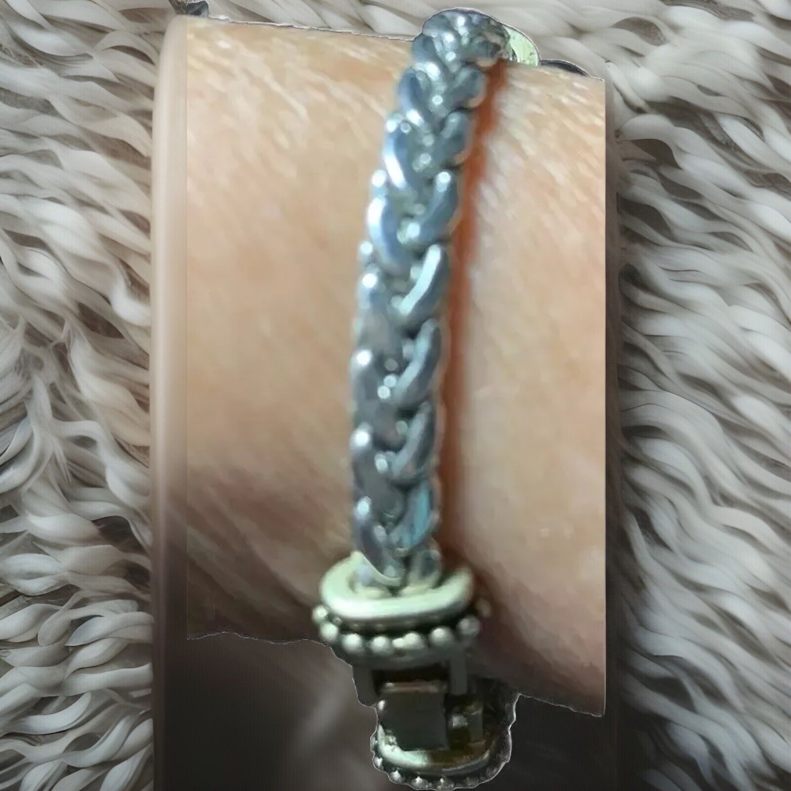 Liz Claiborne Silver‑Tone Herringbone Bracelet Vintage 8” Nickel‑Free Fold‑Over