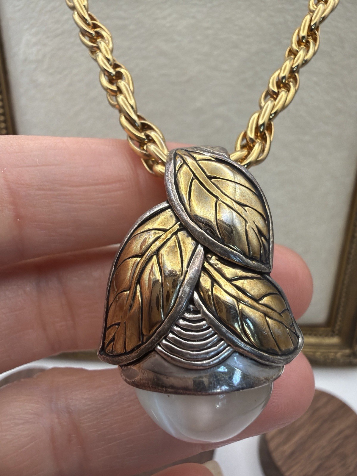 1111. Vintage Two-Tone Leaf Star Moonstone Silver Plate Gold Plate