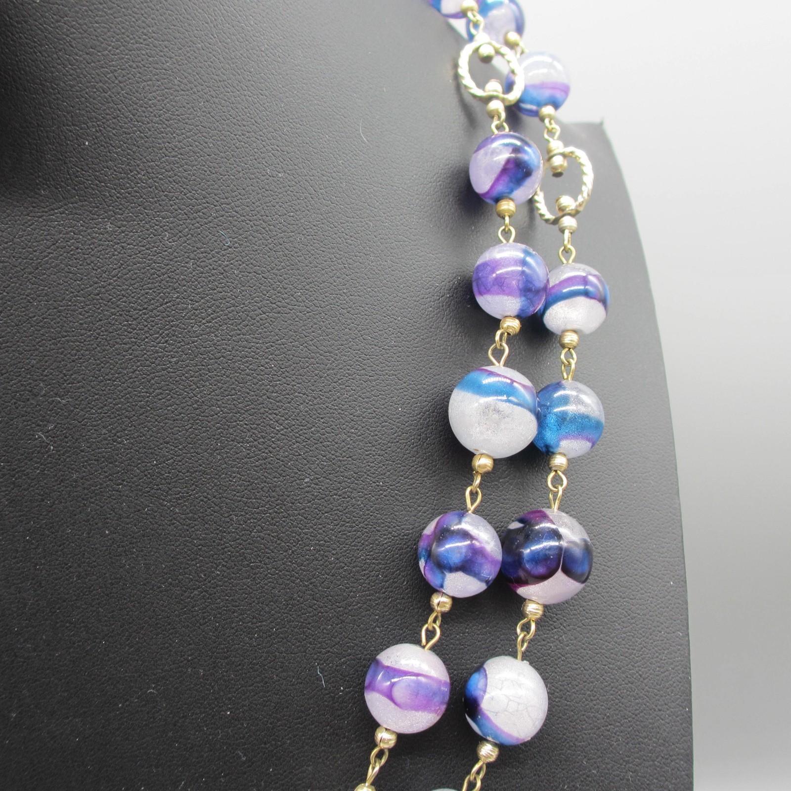 Vintage Hong Kong Necklace Earrings Set Beaded Blue Purple Clip Ons 23 Inch