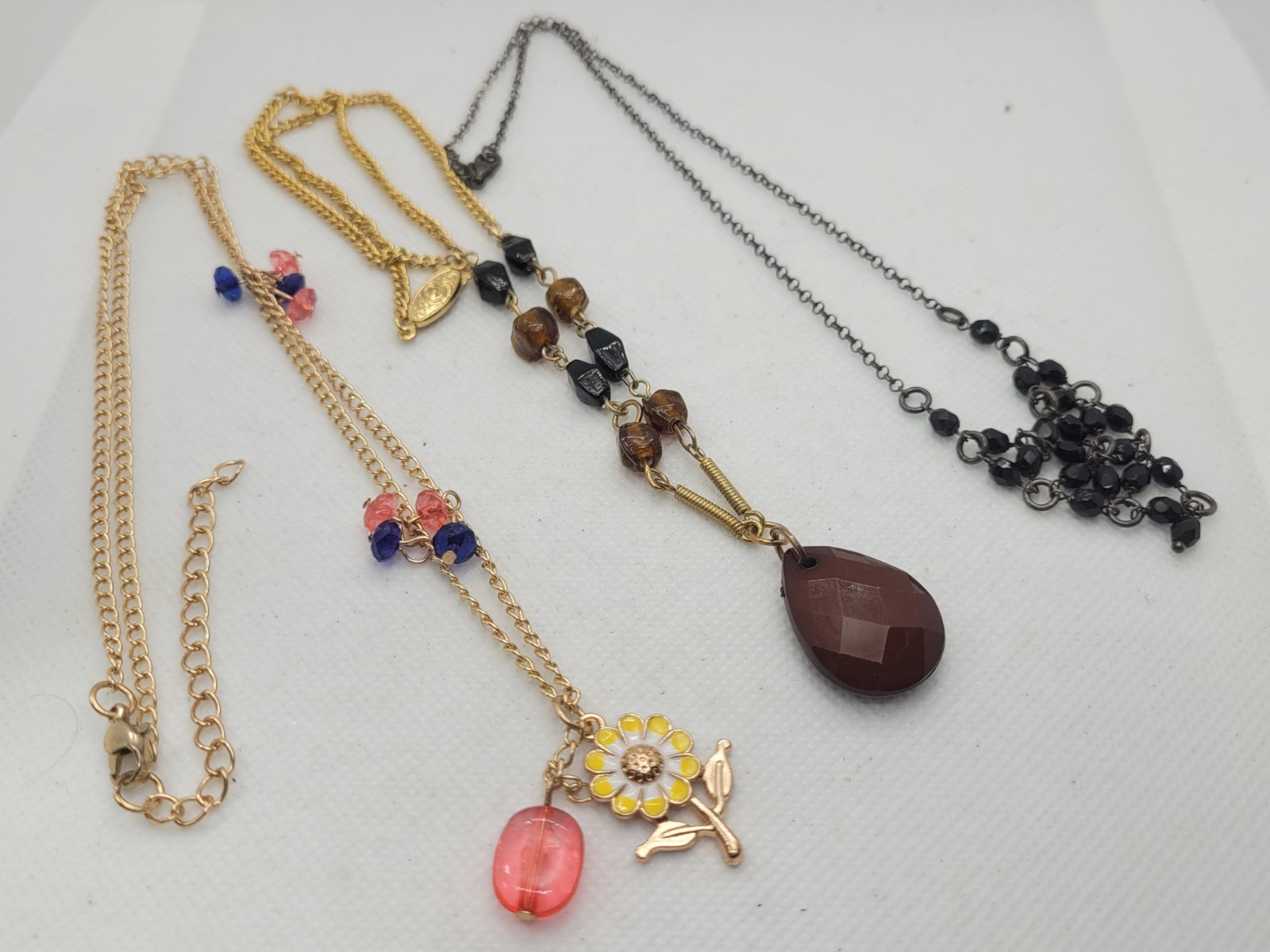 Set Of 3 Vintage Bead Necklace Chain Charm Pedant.