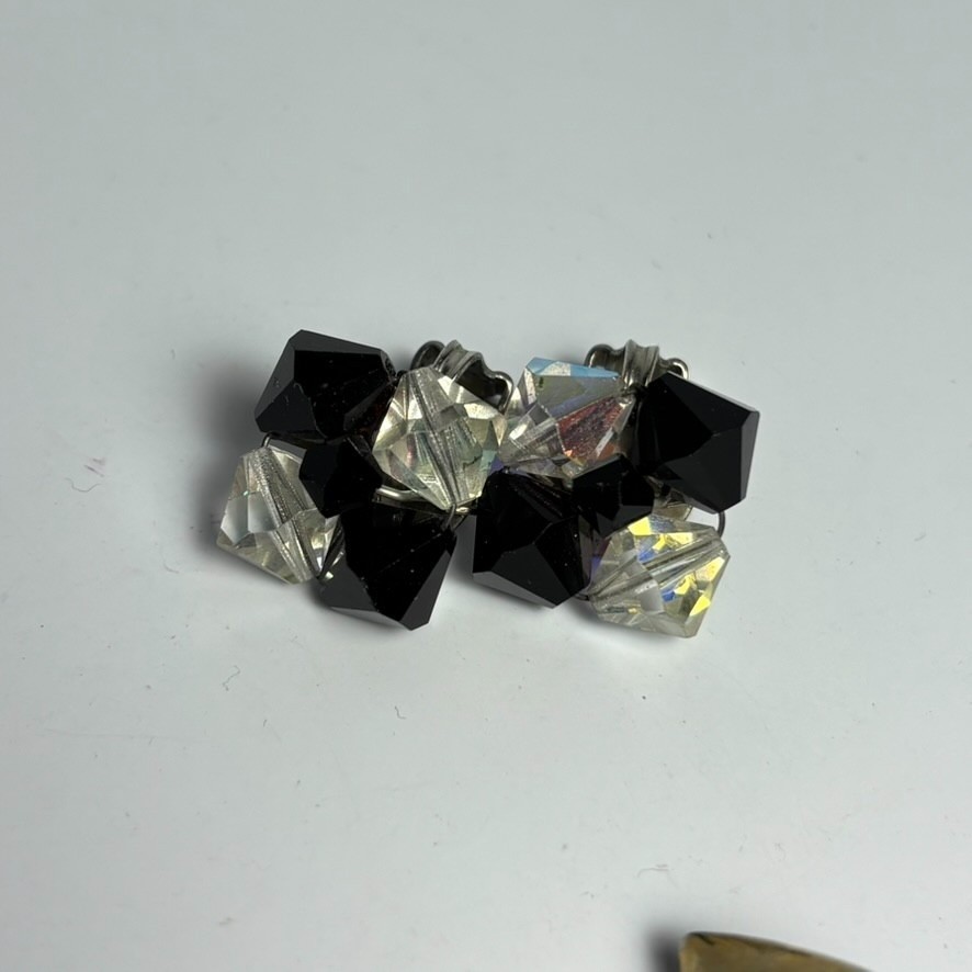 Earrings Vintage Silver Tone Teardrop Black Rhinestone Retro Goth Clip On