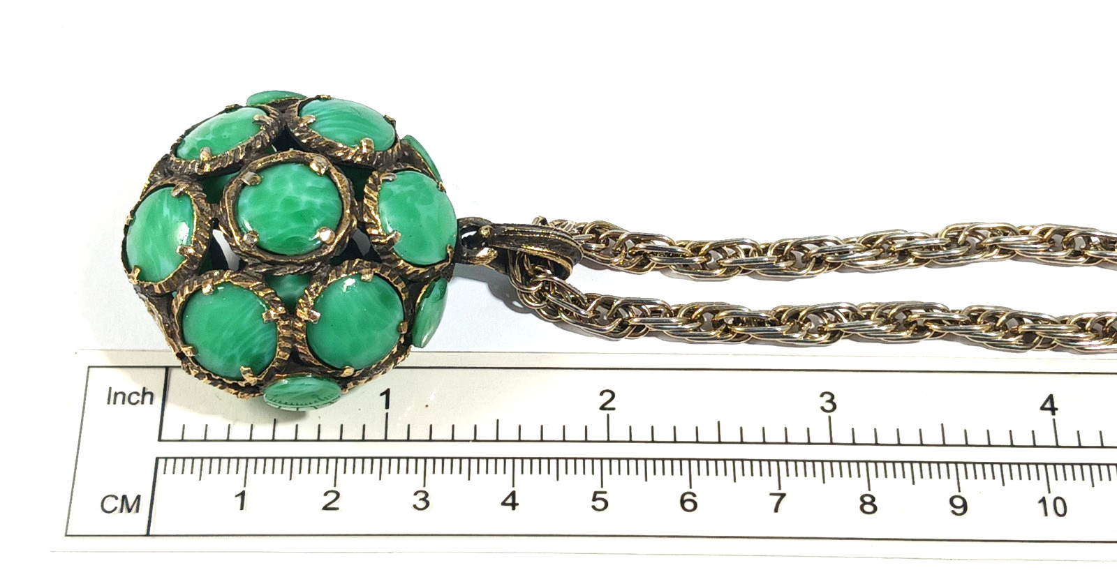 Trifari Renaissance Pendant Chain Necklace ~ Green Mottled Peking Glass Missing