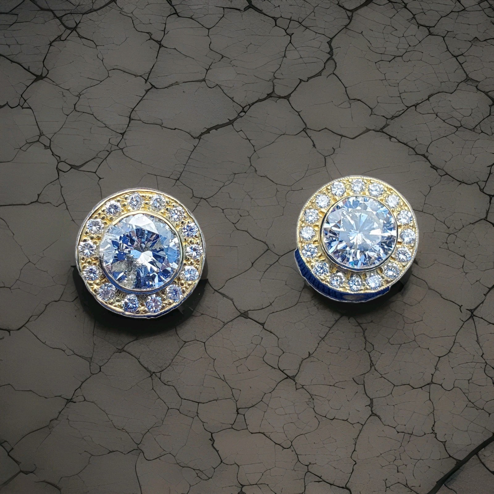 Original EARTH MINED DIAMOND Deco Bezel set Halo Studs Earrings SOLID 18K GOLD