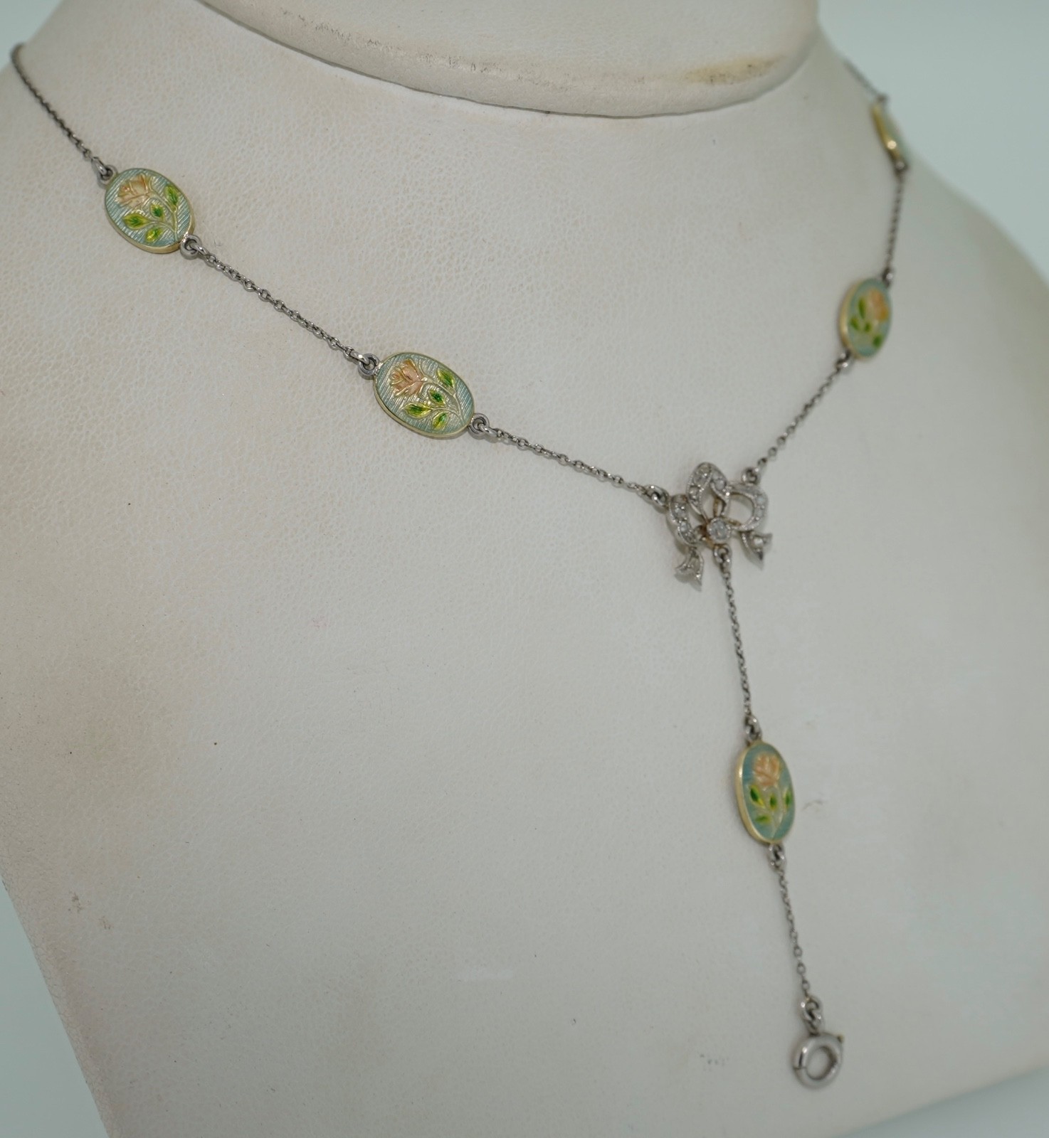 Spectacular 14K White Gold Platinum Enamel & Rose Cut Diamond Chain