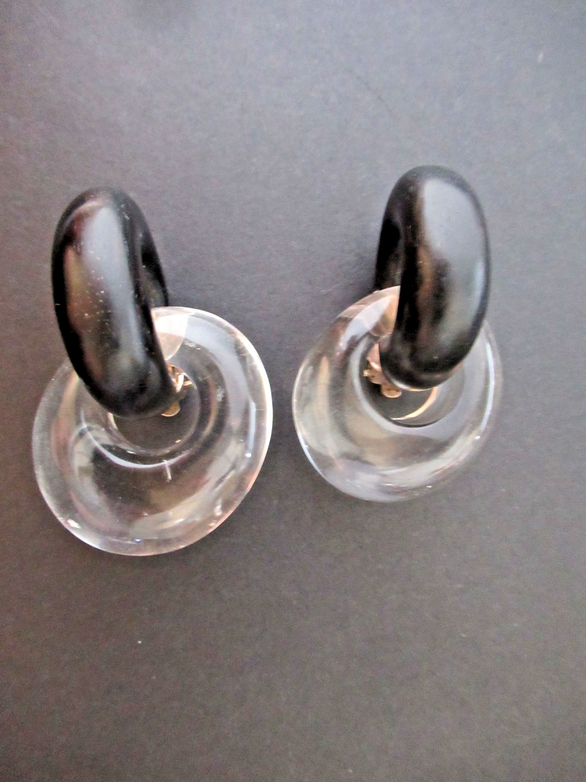 Vintage Gerda Lynggaard/Monies Wood & Acrylic Door Knocker Clip On EARRINGS