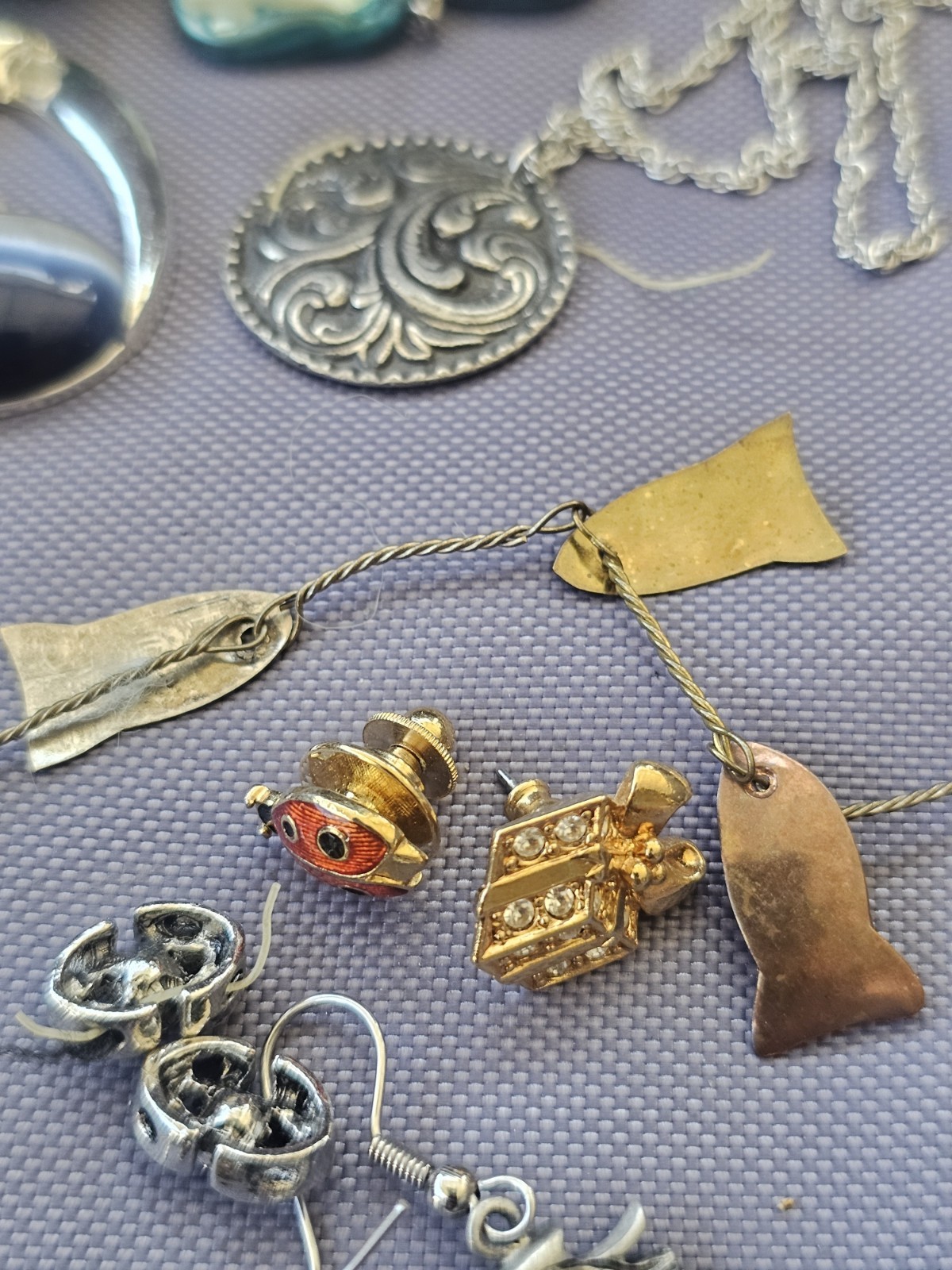 Vintage To Now CRAFT JUNK SCRAP Jewelry Lot Parts Or Repurpose Pre Owned V9
