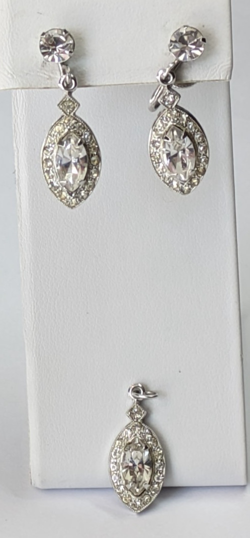 VTG Weiss Rhodium Plated Clear Rhinestone Drop Screw on Earrings & Pendant Set