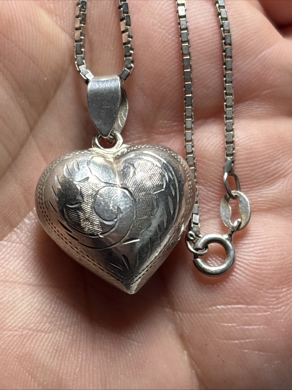 Vintage Sterling Silver Puffy Heart Pendant Necklace 20” Box Chain 925