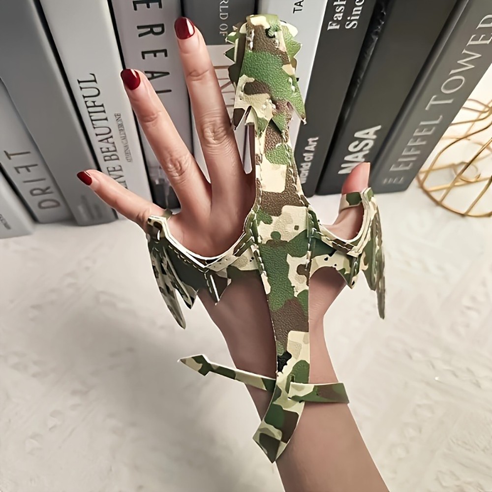 Essential Flexible Stable Easy to Use Vintage Dragon Pattern Adjustable Bracelet