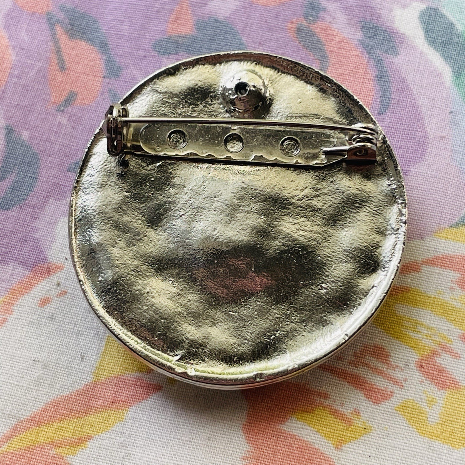 Vintage Gray And Silver Tone Painted Brooch Metal And Stones