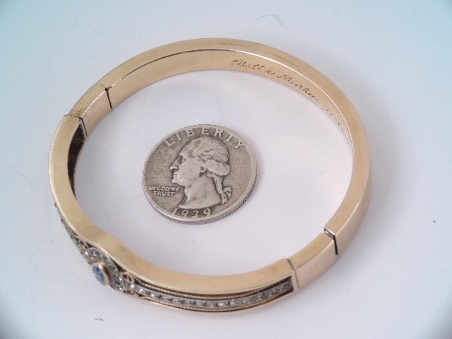 STUNNING ANTIQUE 14K GOLD FILLED WHITE & BLUE STONE HINGED BANGLE BRACELET