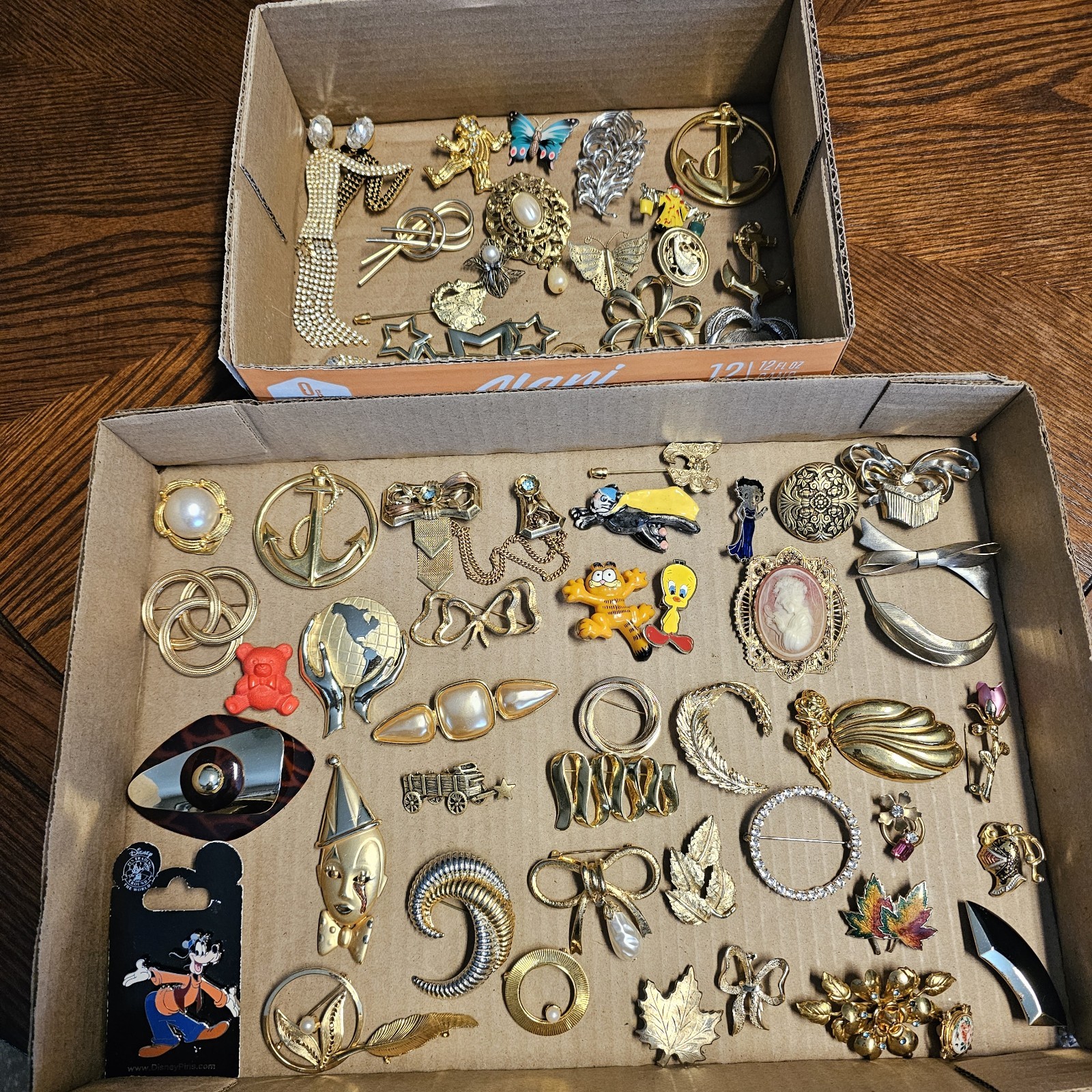 Vintage to Modern Broochs Pins Hat Pins Lot of 61 Pieces All Wearable