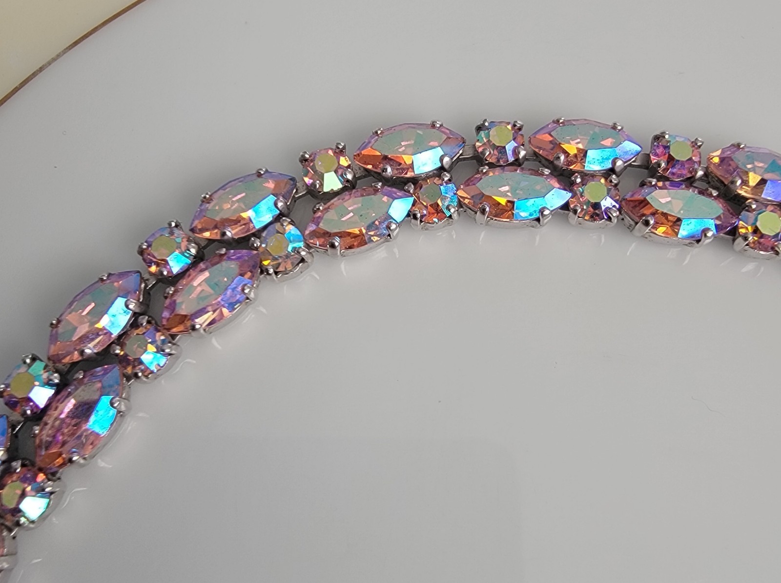 Vintage Sherman Signed Light Pink Aurora Borealis Rodium Plated Bracelet 7.5 In