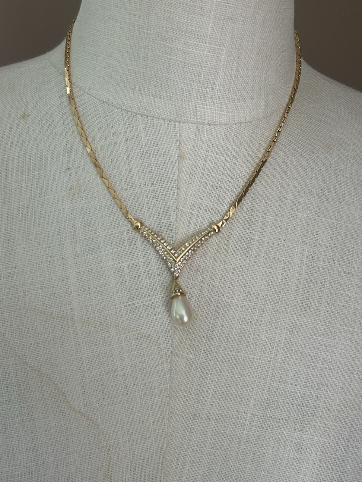 Christian Dior 1980s Pearl Rhinestone Double Fan Pendant Necklace Gold VTG J21